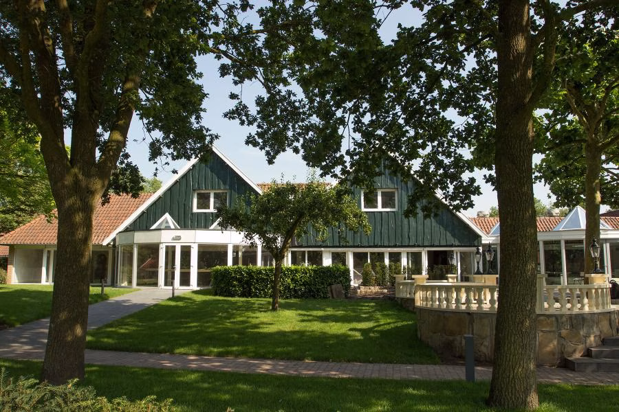Verbouw en onderhoud Parkhotel De Wiemsel