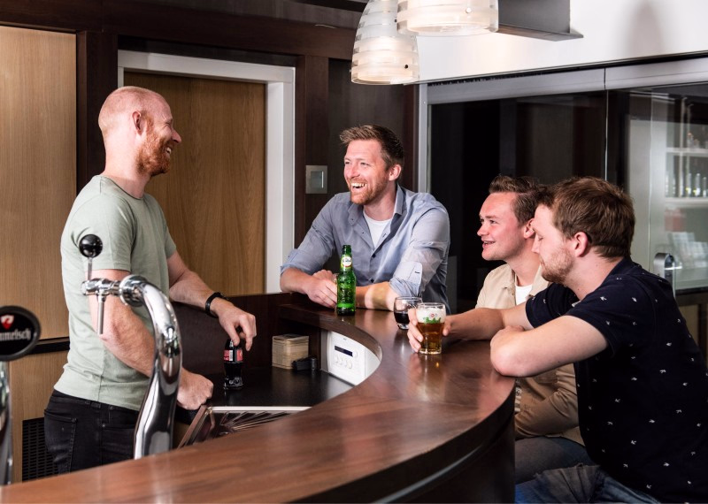 Medewerkers Lammerink in een gezellige sfeer